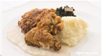 Epicurious: U.S.A.: Southern Fried Chicken - Make Country Gravy
