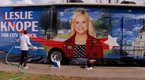 Parks and Recreation: Bus Tour: Producer's Cut (season 4, episode 21)