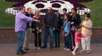 Modern Family: Disneyland (season 3, episode 22)